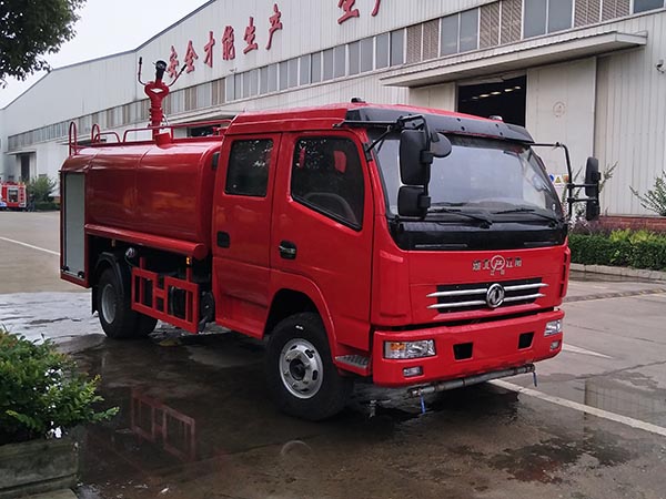 東風5噸消防灑水車